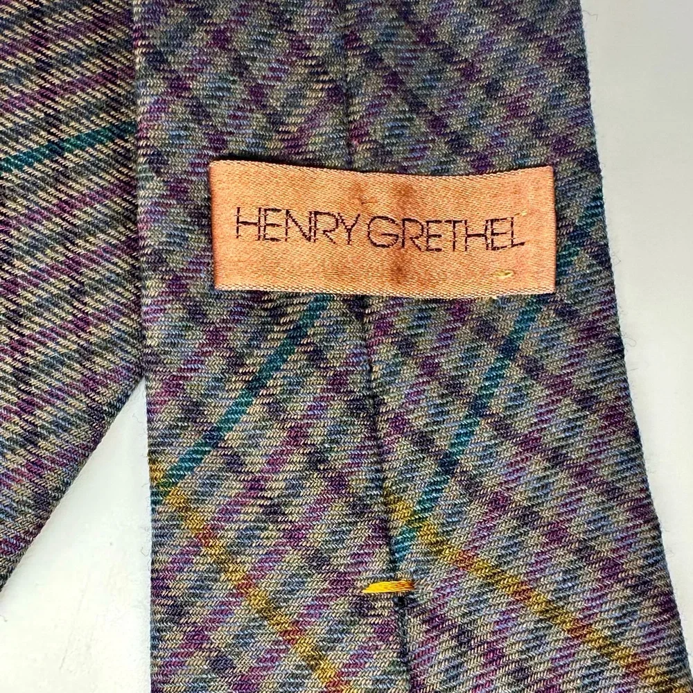 Vintage Wool Silk Blend Henry Grethel Soft Gray Plaid Tie, Classic 3.25” x 56